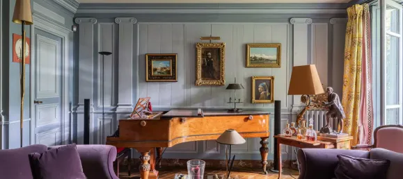 5 bedrooms House in Paris, France No. 139727 7