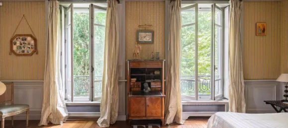 5 bedrooms House in Paris, France No. 139727 8