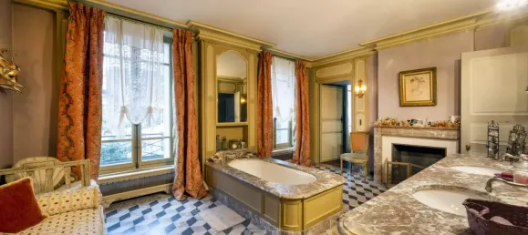 5 bedrooms House in Paris, France No. 139727 12