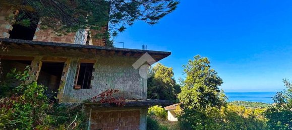 3 Schlafzimmer Haus in Centola, Italy, Nr. 297381 4