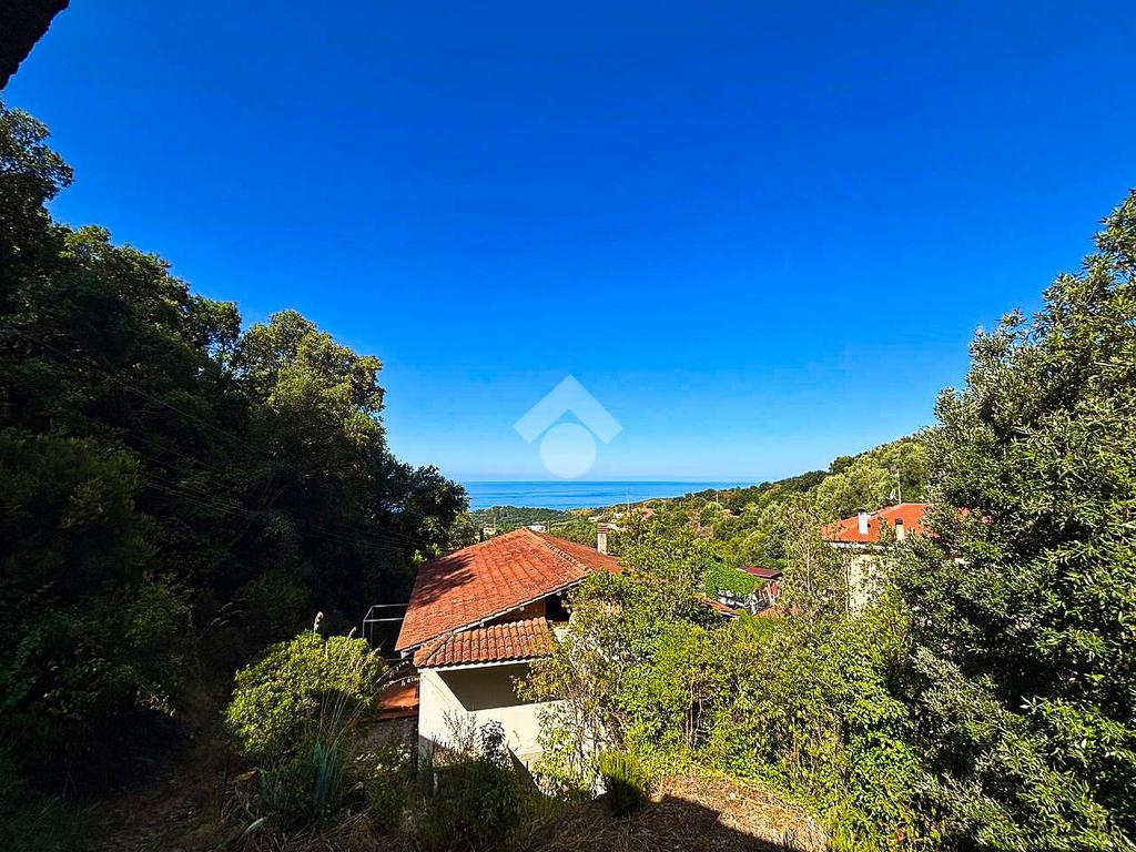 3 Schlafzimmer Haus in Centola, Italy, Nr. 297381