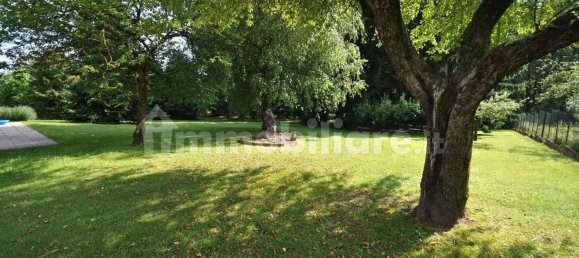 3 bedrooms Villa in Brebbia, Italy No. 333100 5