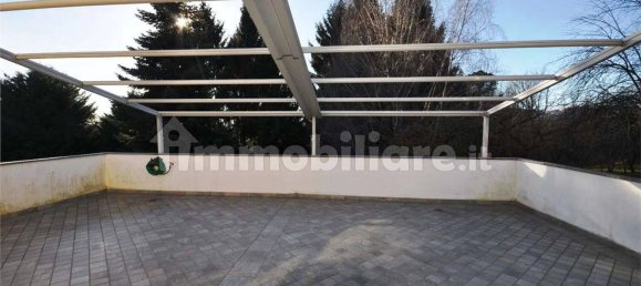 3 bedrooms Villa in Brebbia, Italy No. 333100 8