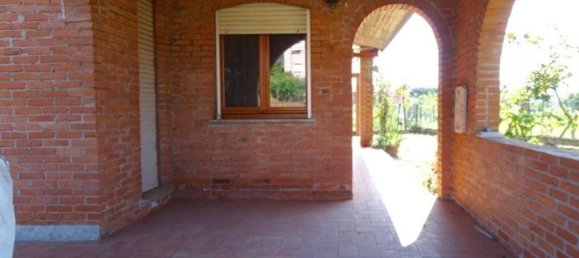 Вилла с 6 спальнями в Луни, Италия № 85925 17