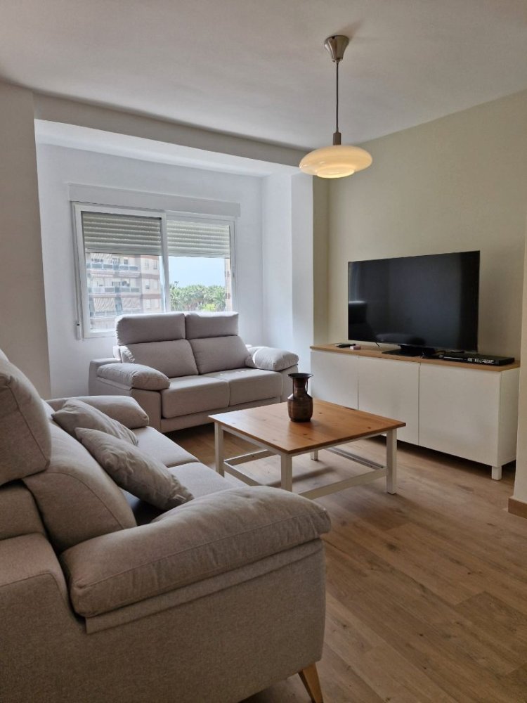 3 bedrooms Apartment in Granada, Spain No. 243324