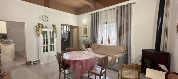 4غرفة شقة في Avezzano, Italy رقم 27172 13