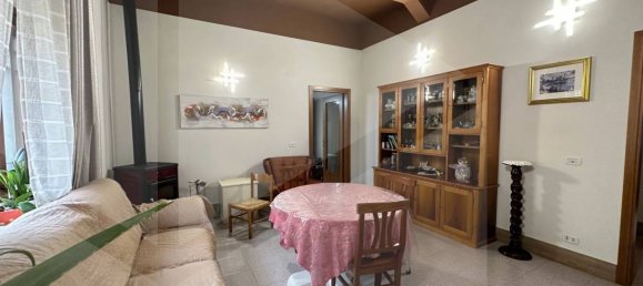 4غرفة شقة في Avezzano, Italy رقم 27172 2