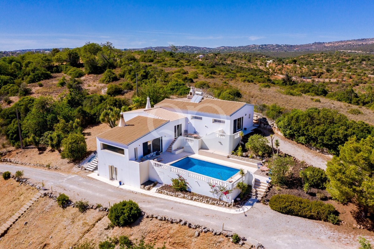3 bedrooms Villa in Loule, Portugal No. 340141