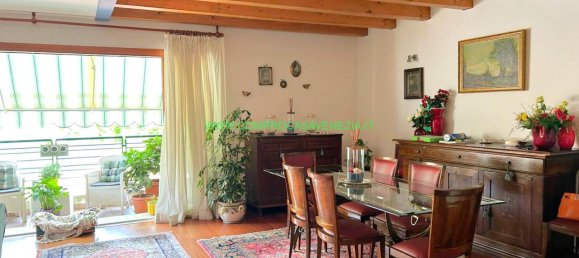 6 rooms Apartment in Venice, Italy No. 1755 2