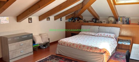 6 rooms Apartment in Venice, Italy No. 1755 10