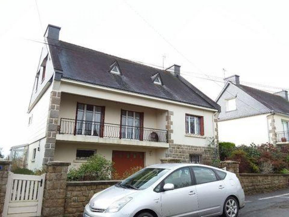 4 Schlafzimmer Haus in Glomel, France, Nr. 5881