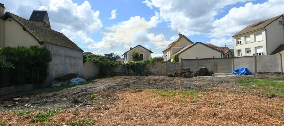  Land in Bois-d'Arcy, France No. 172236 4