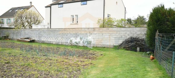  Land in Bois-d'Arcy, France No. 172236 6