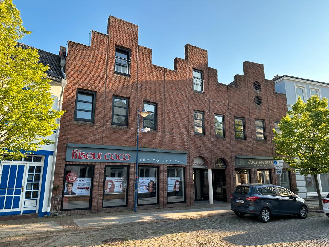 12 rooms Building in Dithmarschen, Germany No. 91389