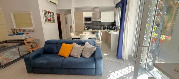 1 Schlafzimmer Wohnung in Naples, Italy, Nr. 358693 6