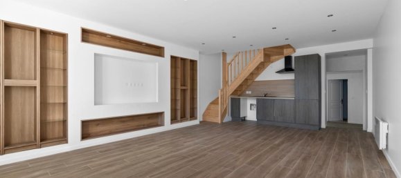 3 bedrooms House in Saint-Germain-en-Laye, France No. 319494 3