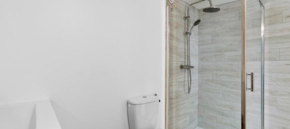 3 bedrooms House in Saint-Germain-en-Laye, France No. 319494 5