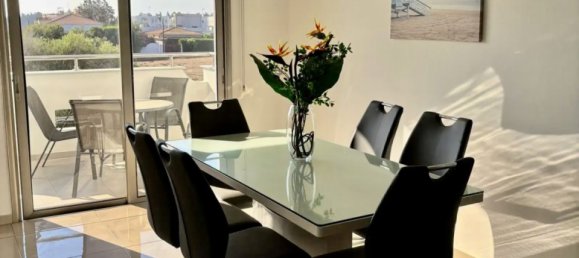 2 bedrooms Apartment in Meneou, Cyprus No. 26428 3