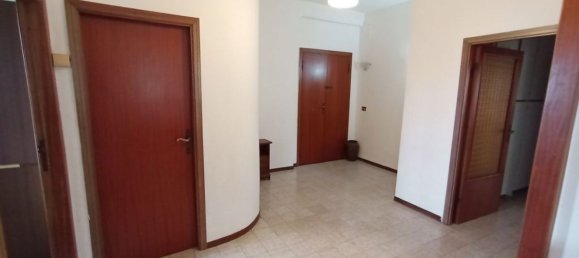 4 rooms Apartment in Foiano della Chiana, Italy No. 229943 4