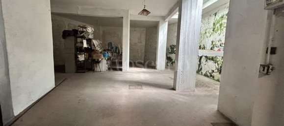  مرآب في Rome, Italy 72متر مربع رقم 154070 5