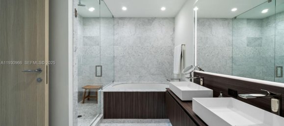 Propriedade comercial T4 em Miami, EUA N.º 614714 21