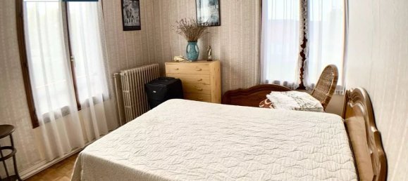 3 bedrooms House in Crepy-en-Valois, France No. 88222 4