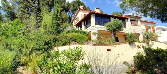 4 Schlafzimmer Villa in Ollioules, France, Nr. 297467 8