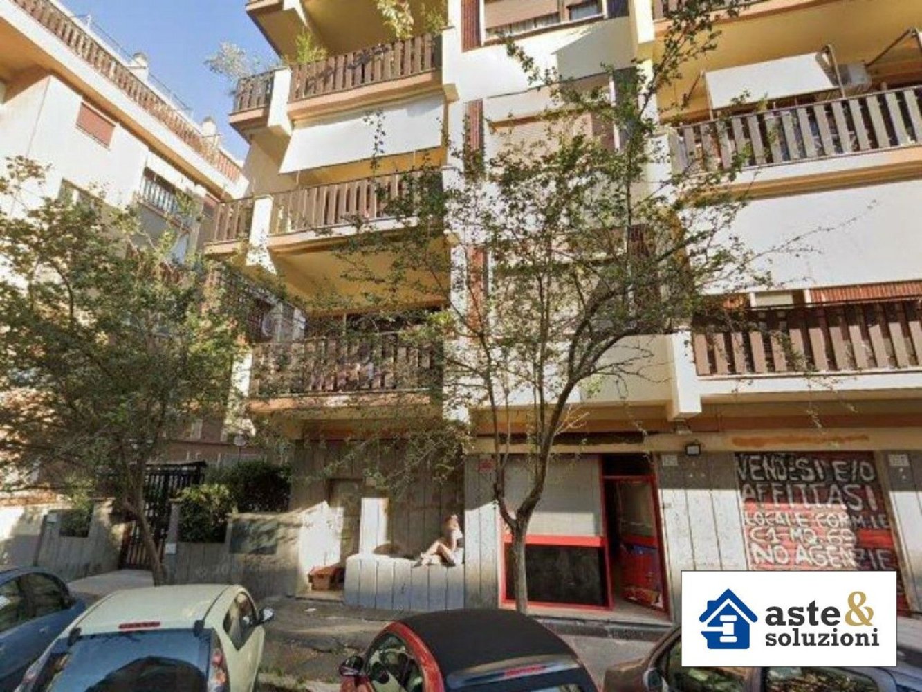 5 bedrooms Apartment in Rome, Italy No. 378128