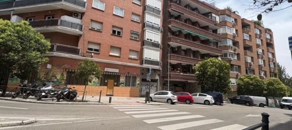 1 bedroom Apartment in Madrid, Spain No. 157902 2