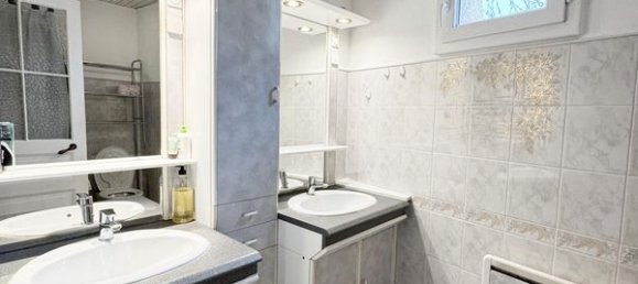 3 bedrooms House in Menucourt, France No. 291257 10