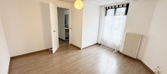 3 bedrooms House in Menucourt, France No. 291257 8