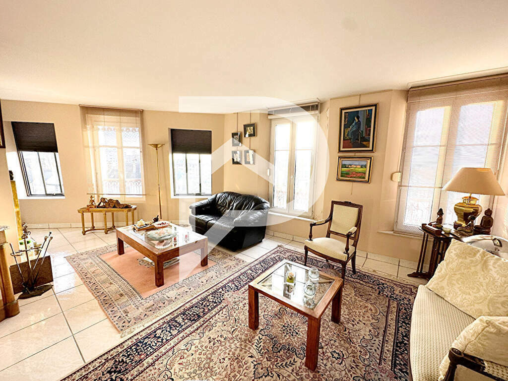 4 chambres Appartement à Troyes, France No. 84926