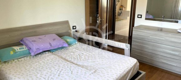 3 Schlafzimmer Wohnung in Castel San Pietro Terme, Italy, Nr. 374389 8