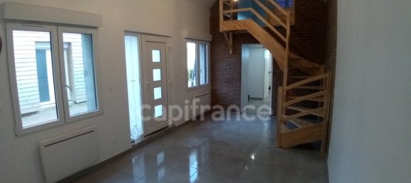 1 bedroom Duplex in Neuville-en-Ferrain, France No. 62826 5