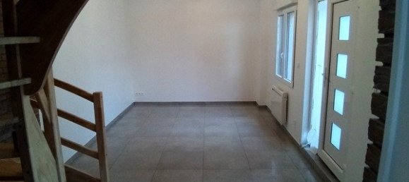 1 bedroom Duplex in Neuville-en-Ferrain, France No. 62826 2