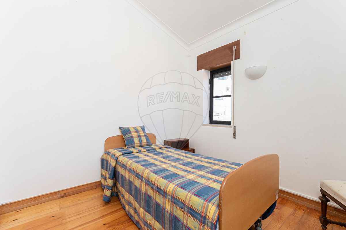 8 bedrooms House in Vila Franca de Xira, Portugal No. 31374