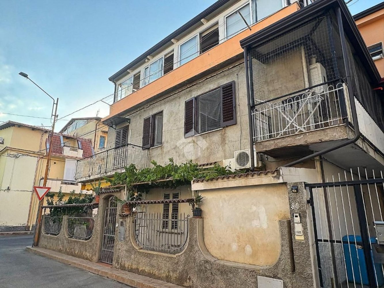 4غرفة شقة في Botricello, Italy رقم 286711