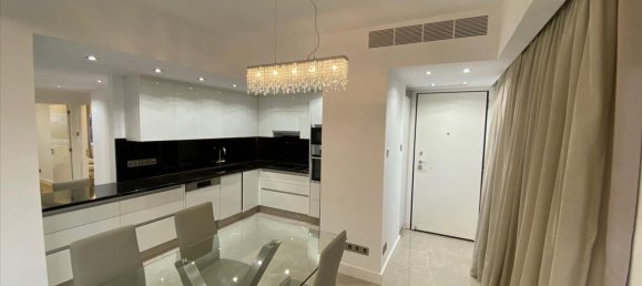 2 bedrooms Apartment in Limassol, Cyprus No. 1709 5