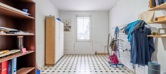 7-salle Bâtiment à Tubingen, Germany No. 17835 24