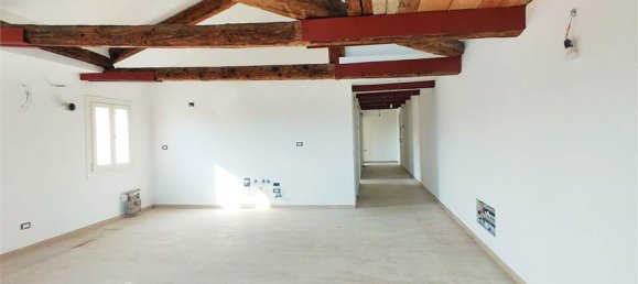 3 bedrooms Penthouse in Venice, Italy No. 61863 4