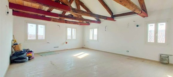 3 bedrooms Penthouse in Venice, Italy No. 61863 8