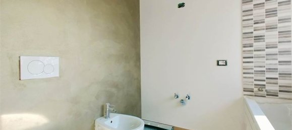 3 bedrooms Penthouse in Venice, Italy No. 61863 12