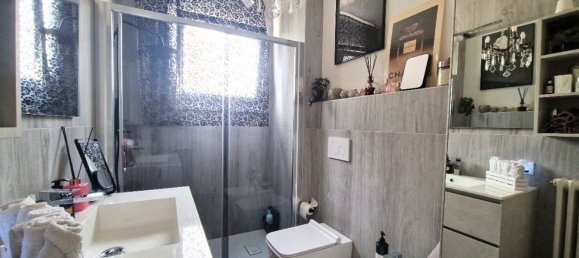 4 rooms Apartment in Reggio Emilia, Italy No. 297841 17