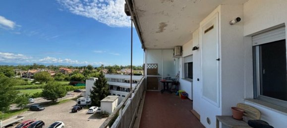 2 bedrooms Apartment in Udine, Italy No. 280623 7
