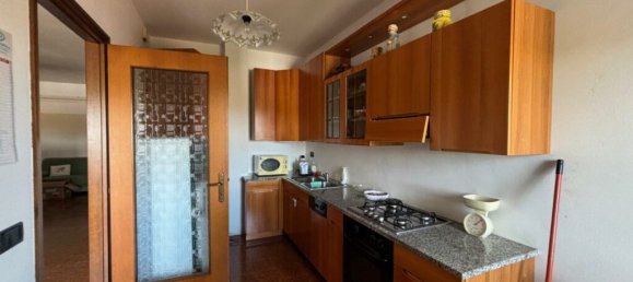 2 bedrooms Apartment in Udine, Italy No. 280623 5