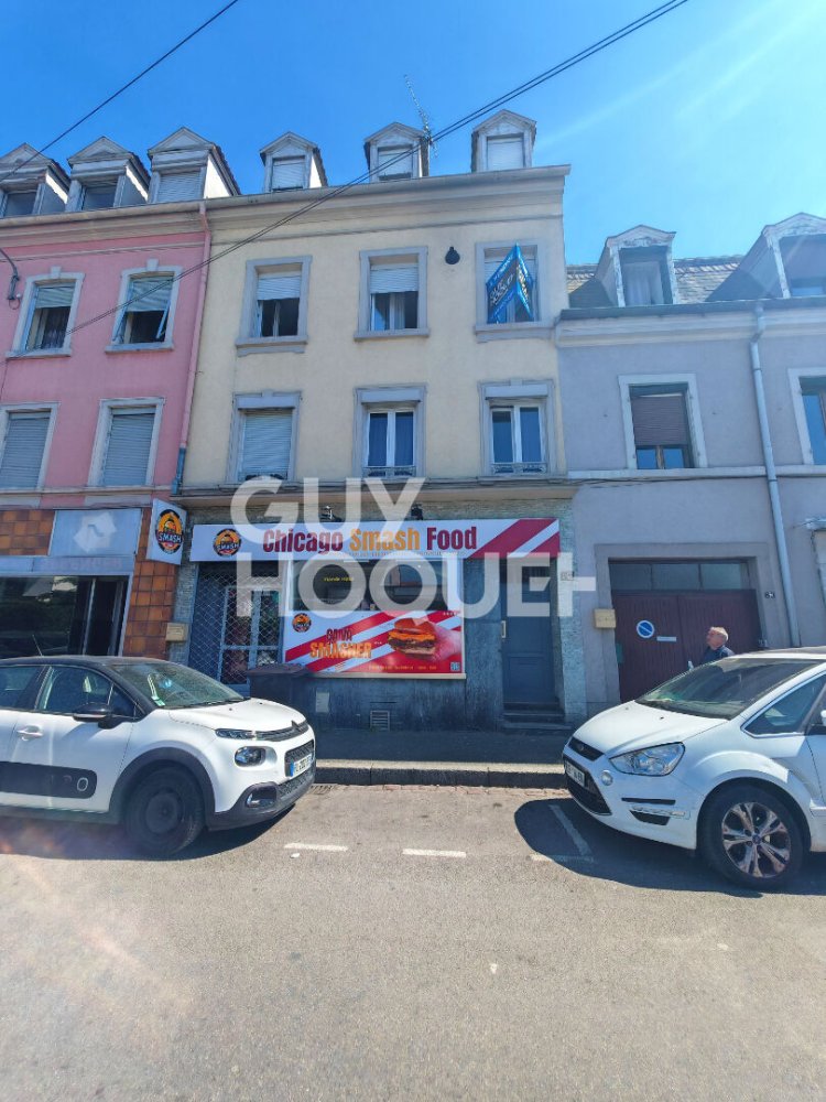 Edificio de 6 dormitorios en Mulhouse, France No. 93955