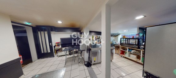 Edificio de 6 dormitorios en Mulhouse, France No. 93955 5