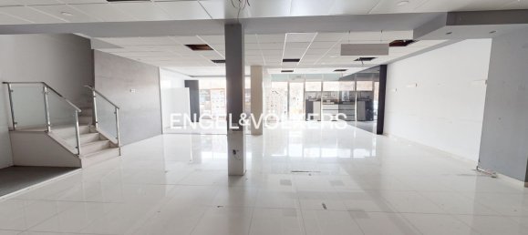 Entrepôt à Santa Cruz de Tenerife, Spain 1136m² No. 150999 2