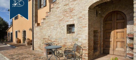 12 Schlafzimmer Villa in Perugia, Italy, Nr. 68436 29