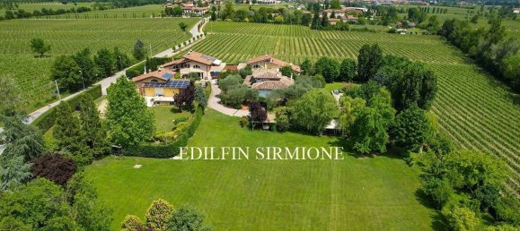 4 bedrooms Villa in Sirmione, Italy No. 129611 5
